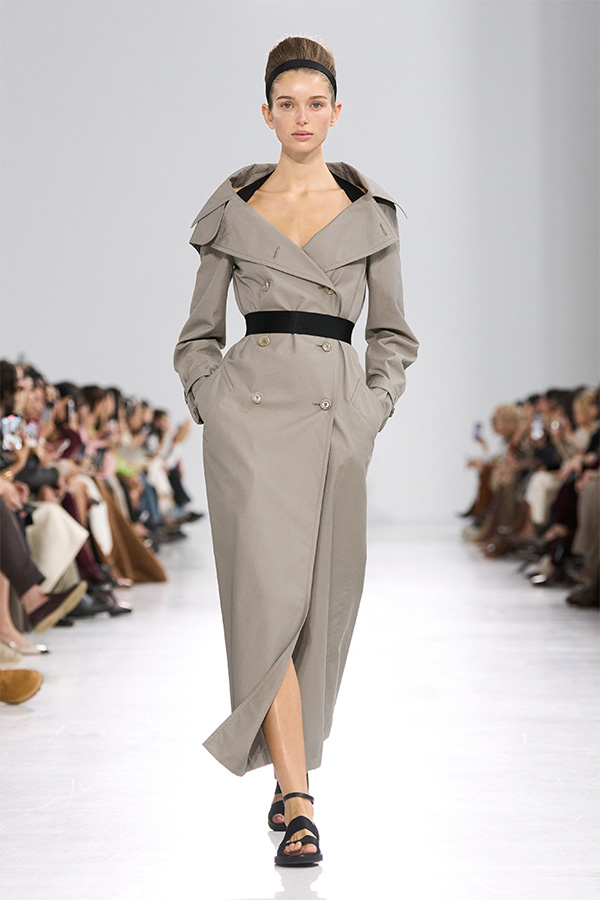 新品未使用フェイクレザーMAXMARA2024春夏 New Spring/Summer 2026 Runway Show: Modern Rococo - Max Mara